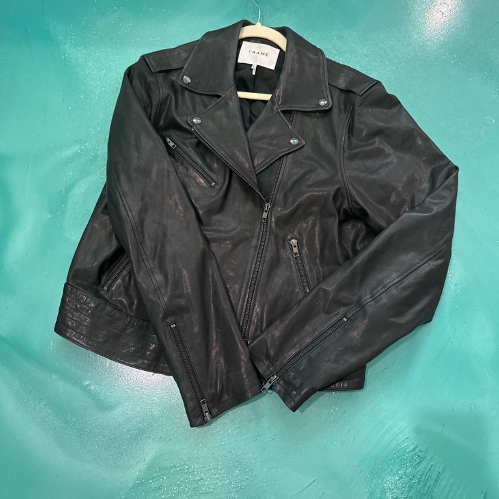 Leather jacket - Picture 2 of 4